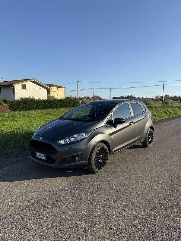 Usata Ford Fiesta 95 CV (69 kW) 2017 Berlina