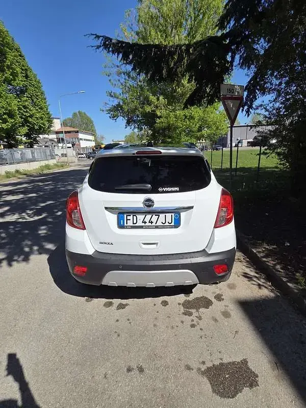 Usata Opel Mokka Cosmo 140 CV (102 kW) 2016 Bianco SUV