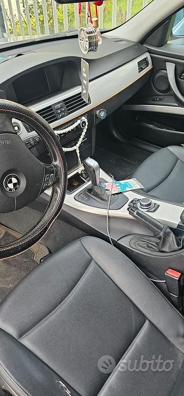 Usata BMW 320 184 CV (135 kW) 2010 Grigio Berlina