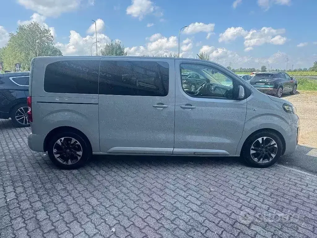 Usata Opel Zafira Life Edition 145 CV (106 kW) 2021 Grigio Monovolume