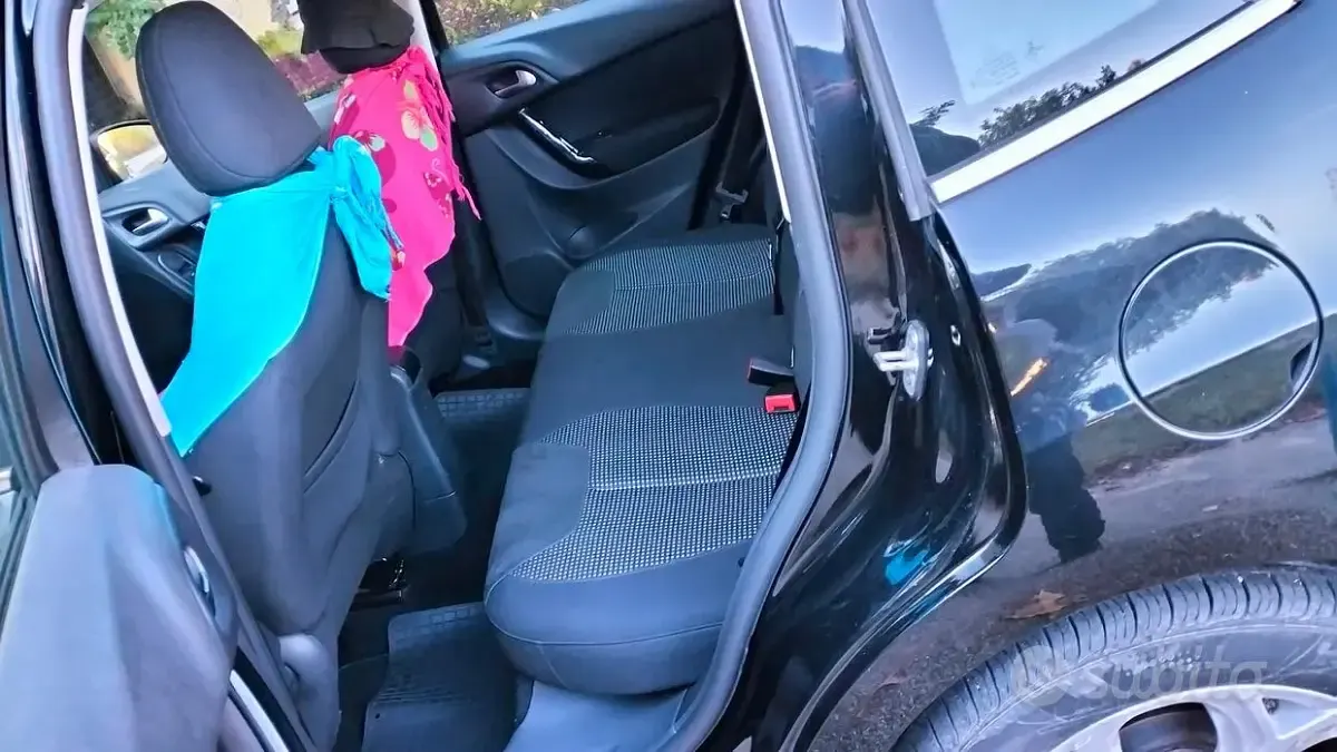 Usata Citroën C3 Exclusive 88 CV (64 kW) 2017 Nero Utilitaria