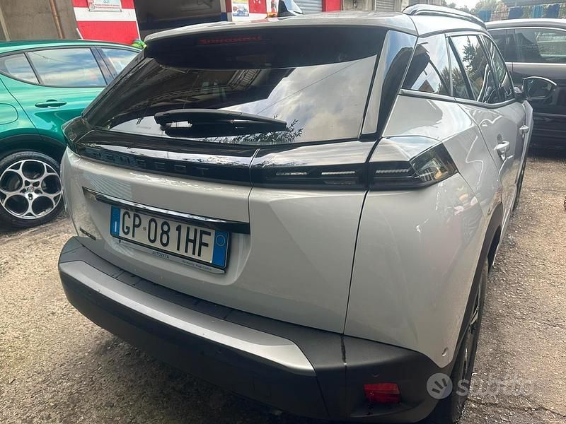 Usata Peugeot 2008 2023 Bianco SUV