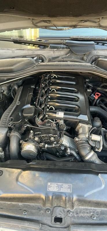 Usata BMW 525 177 CV (130 kW) 2006 Grigio Berlina