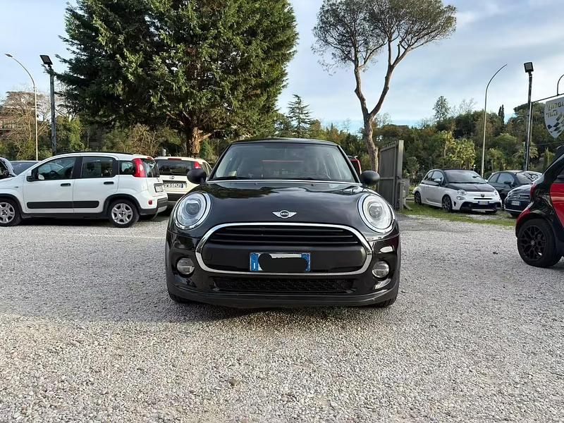 Usata Mini ONE 75 CV (55 kW) 2017 Nero Utilitaria