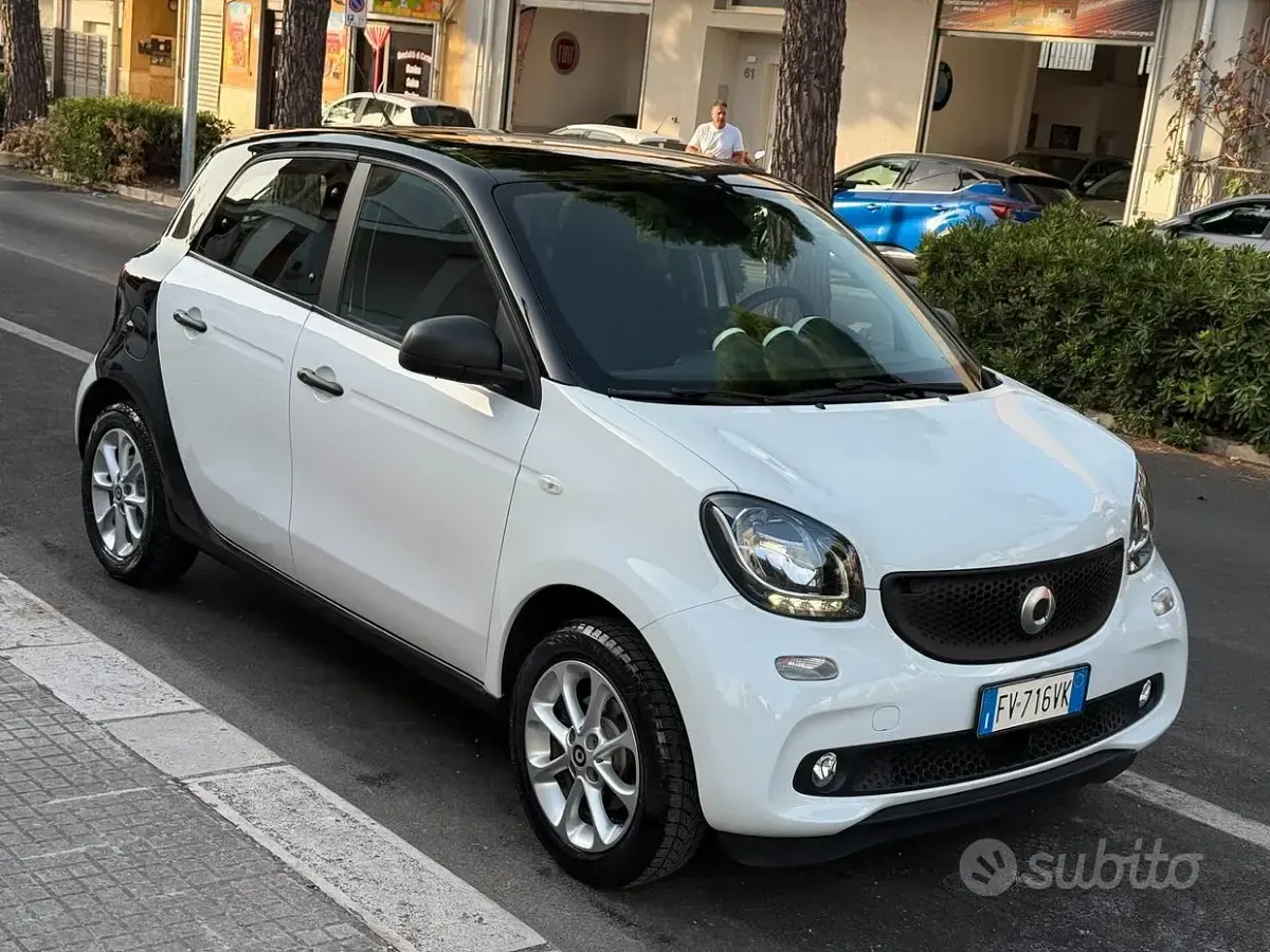 Usata Smart ForFour Passion 71 CV (52 kW) 2019 Bianco Utilitaria