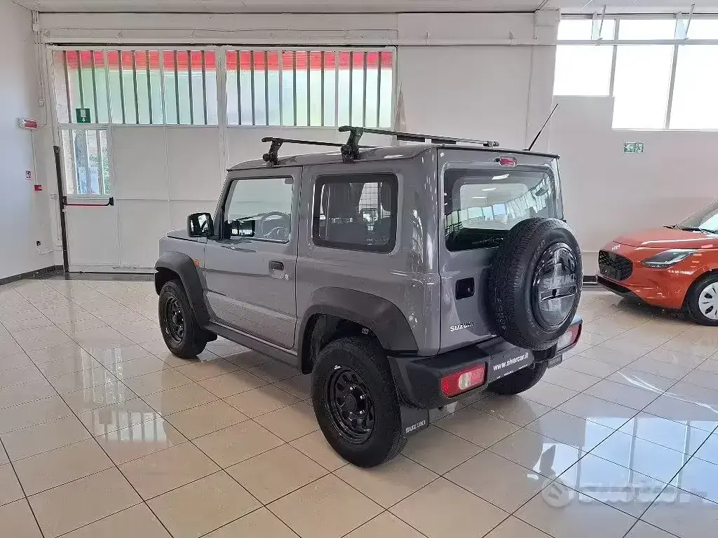 Second-hand Suzuki Jimny 102 CP (75 kW) 2022 Gri SUV