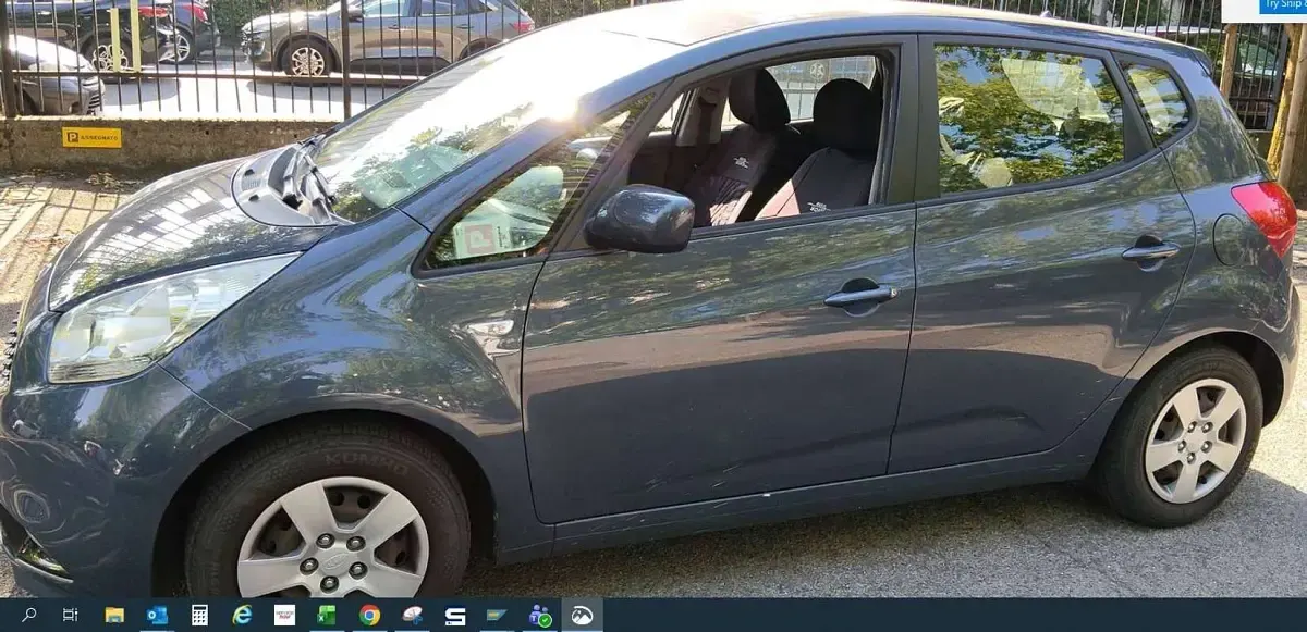 Usata Kia Venga Active 90 CV (66 kW) 2017 Grigio Utilitaria