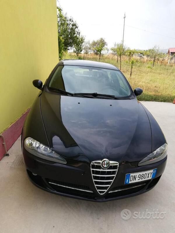 Nero Usata 2008 Alfa Romeo 147 Due volumi | 6700 € - Immagine 1/4
