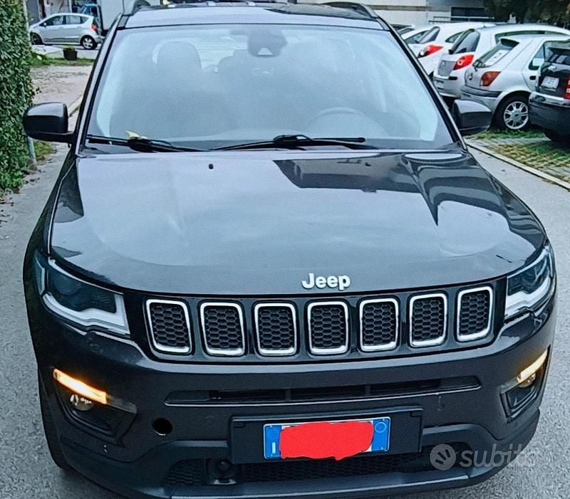 Grigio Usata 2017 Jeep Compass Longitude SUV | 14.200 € (Buon prezzo) - Immagine 1/4