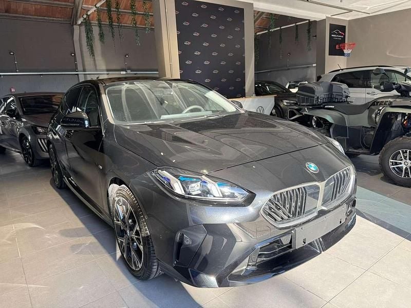 Usata BMW 120 M Sport 190 CV (139 kW) 2025 Nero Utilitaria