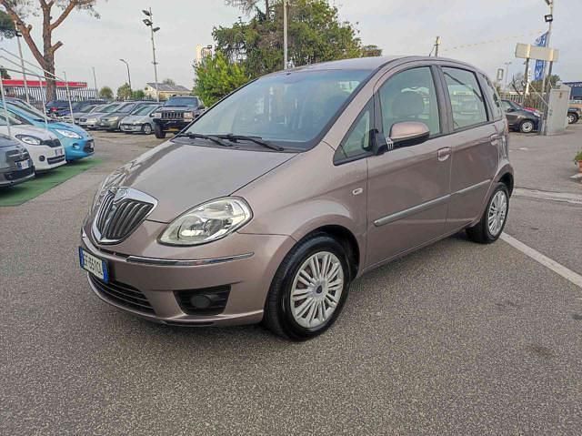 Usata Lancia Musa 95 CV (69 kW) 2010 Altro Monovolume