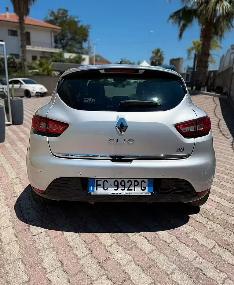 Usata Renault Clio IV 90 CV (66 kW) 2016 Grigio Berlina