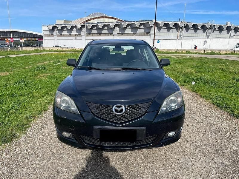 Usata Mazda 3 109 CV (80 kW) 2005 Nero Berlina