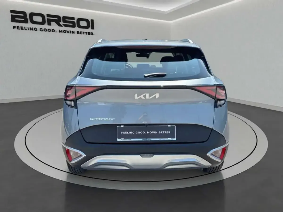 Usata Kia Sportage 136 CV (100 kW) 2023 Lunar silver SUV