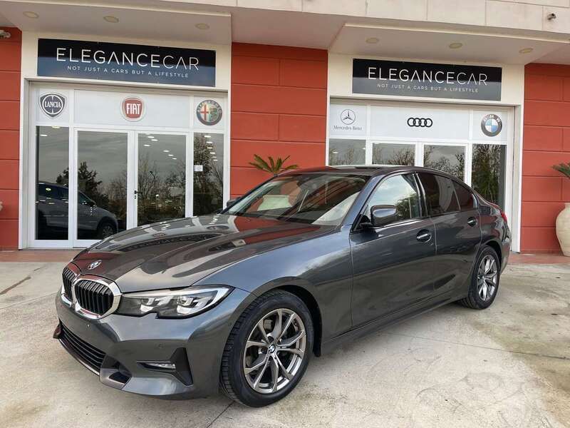Grigio Usata 2020 BMW 318 Gran Turismo Sport Line Tre volumi | 31.999 € - Immagine 1/4