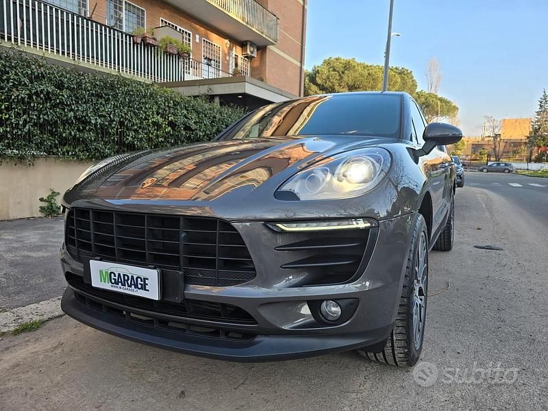 Usata Porsche Macan 252 CV (185 kW) 2018 Grigio SUV