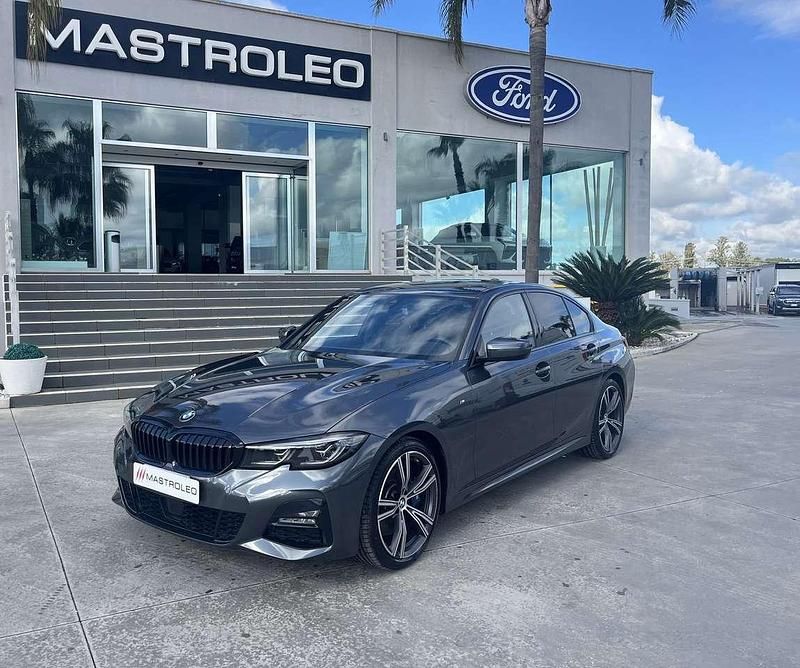 Usata BMW 320 M Sport 190 CV (139 kW) 2021 Grigio Utilitaria
