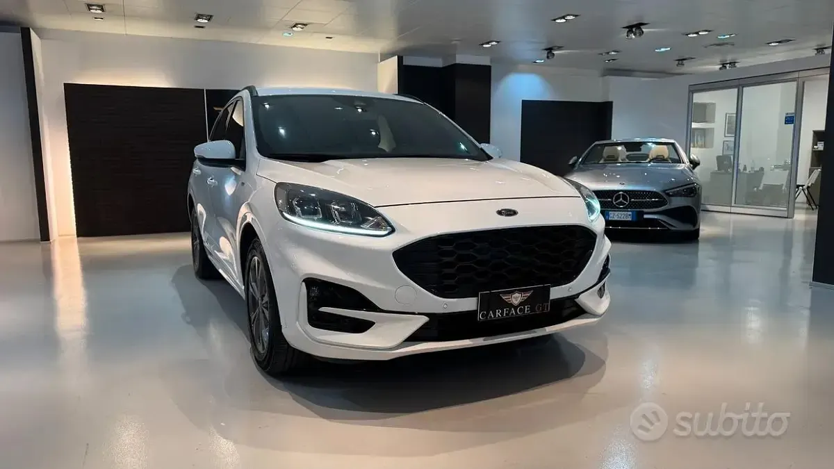 Usata Ford Kuga ST-Line 120 CV (88 kW) 2021 Bianco SUV