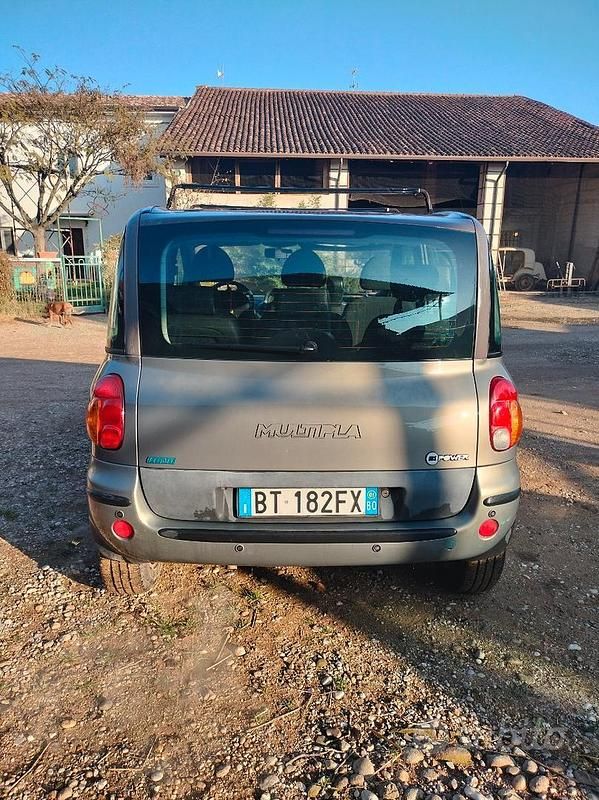 Usata Fiat Multipla 2001 Grigio Monovolume