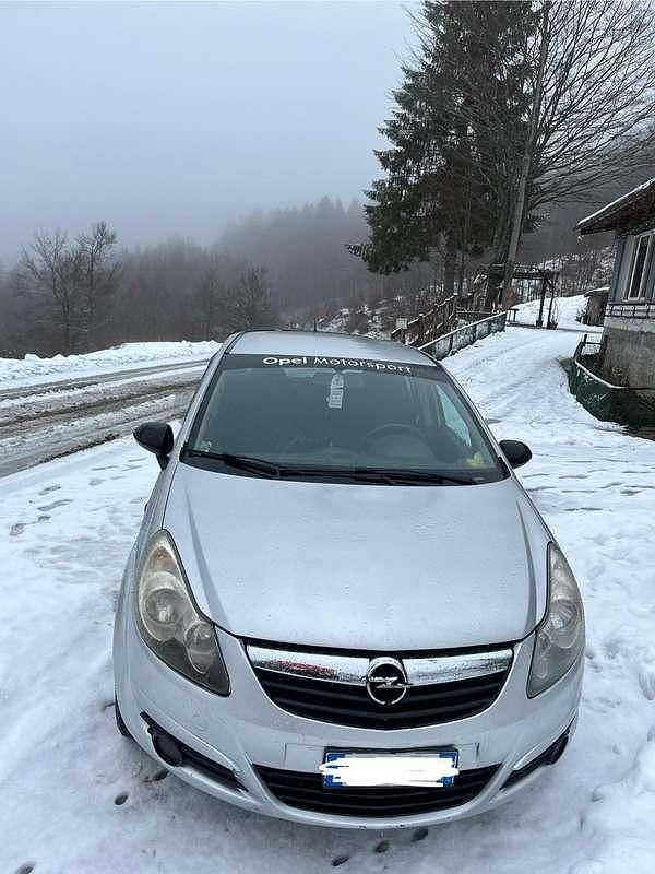 Usado Opel Corsa Club 86 HP (63 kW) 2011 Citadino