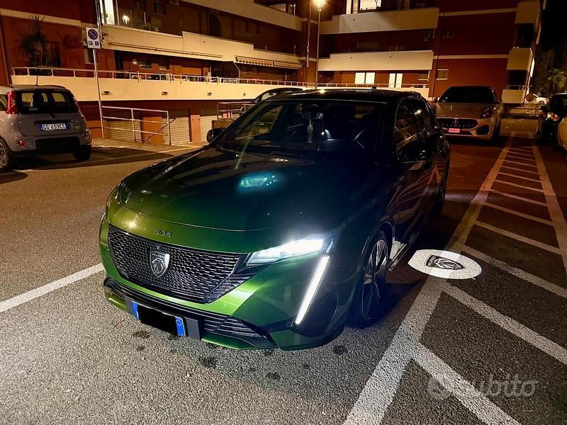 Usata Peugeot 308 GT 131 CV (96 kW) 2022 Verde Berlina