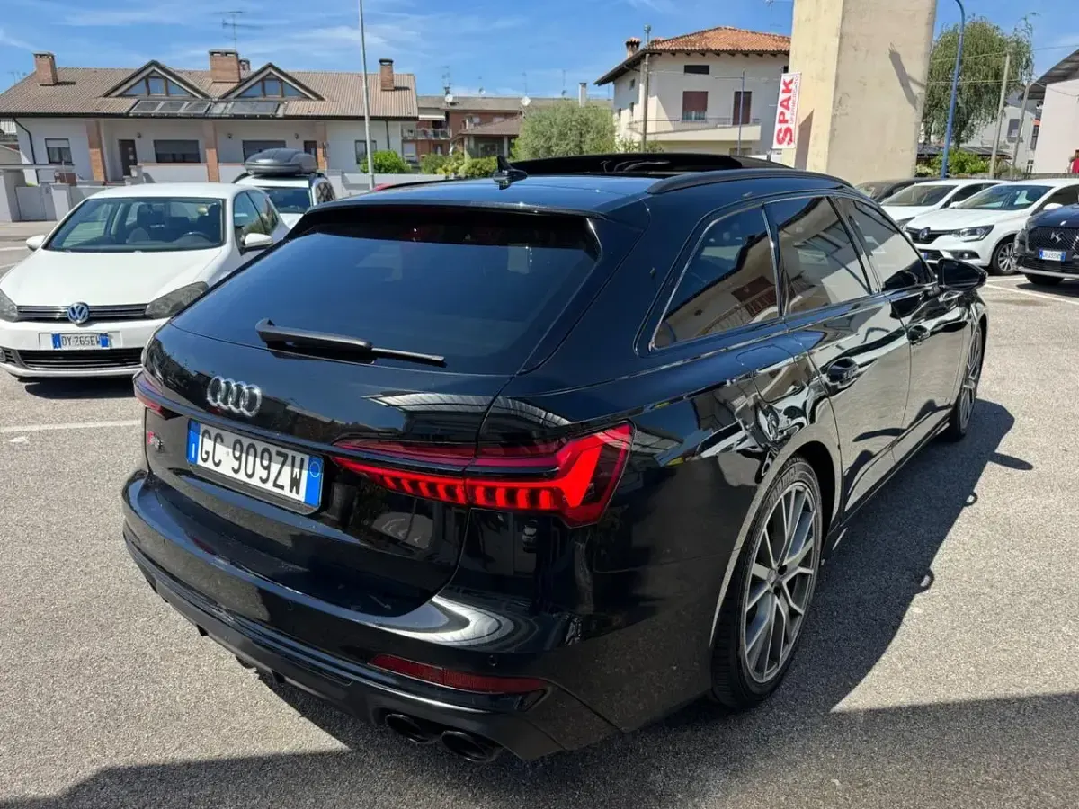 Usata Audi S6 349 CV (256 kW) 2020 Nero Station wagon