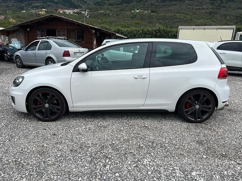 Usata VW Golf VI GTI 210 CV (154 kW) 2010 Bianco Utilitaria
