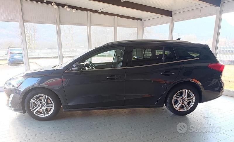 Usata Ford Focus Active 120 CV (88 kW) 2020 Blu Station wagon