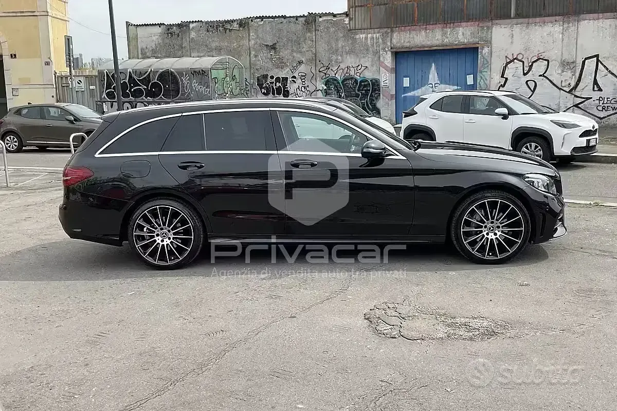 Usata Mercedes C220 Premium 194 CV (142 kW) 2021 Nero Station wagon
