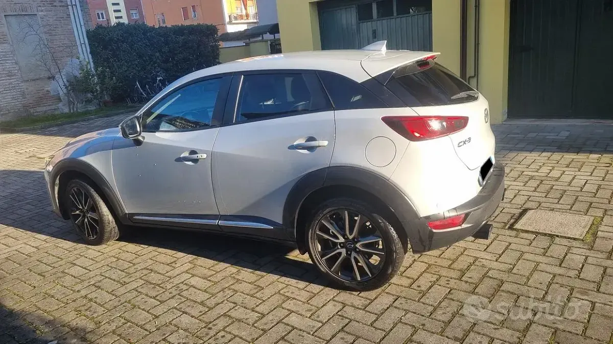 Usata Mazda CX-3 Luxury 105 CV (77 kW) 2015 Grigio SUV