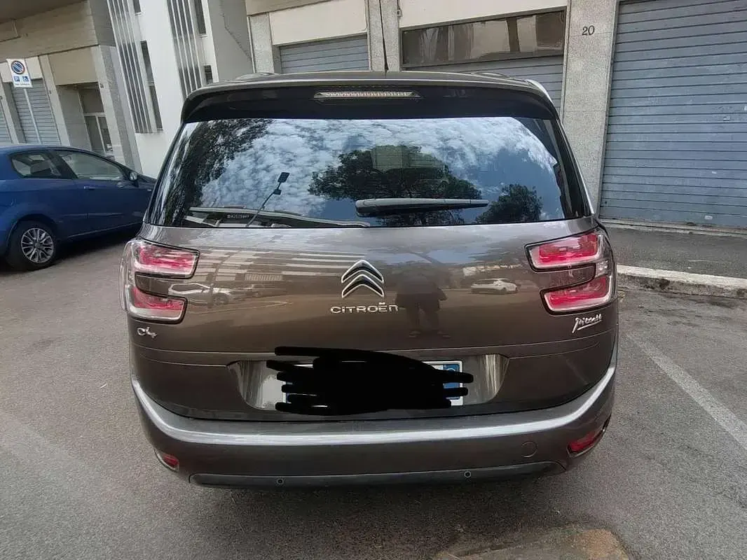 Usata Citroën Grand C4 Picasso Feel 120 CV (88 kW) 2017 Marrone Monovolume