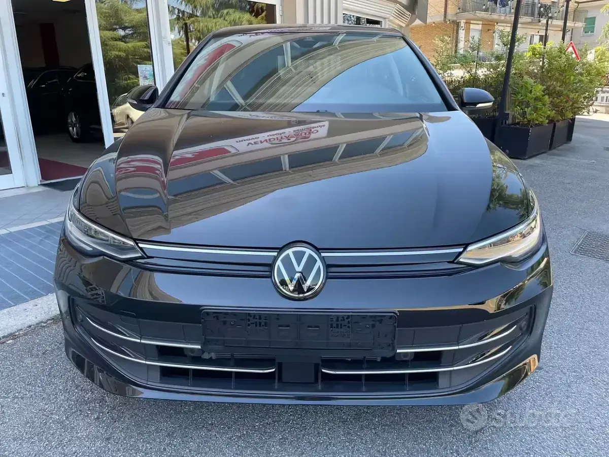 Usata VW Golf VIII Goal 115 CV (84 kW) 2025 Nero Berlina