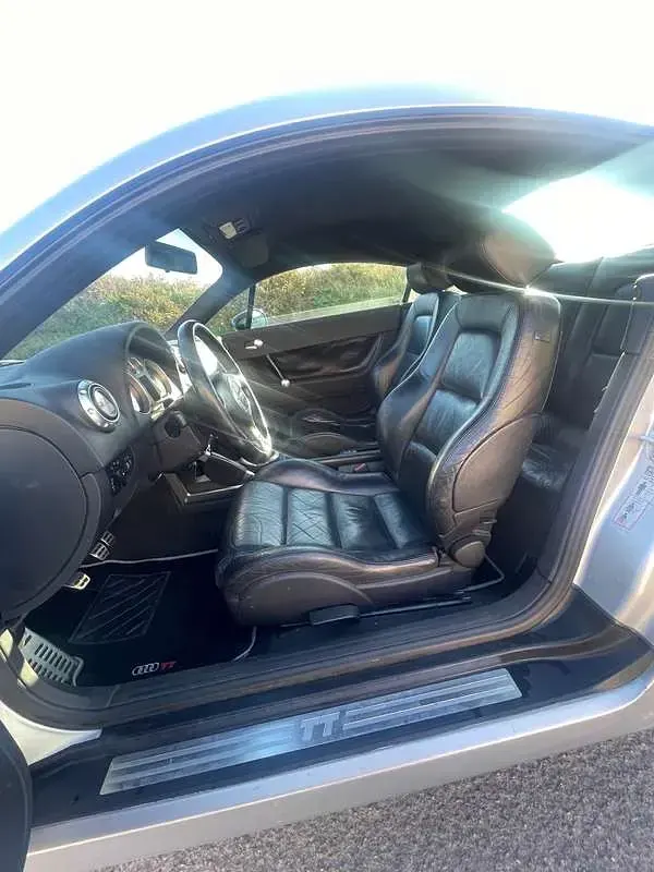 Usata Audi TT 179 CV (131 kW) 1999 Argento Coupé