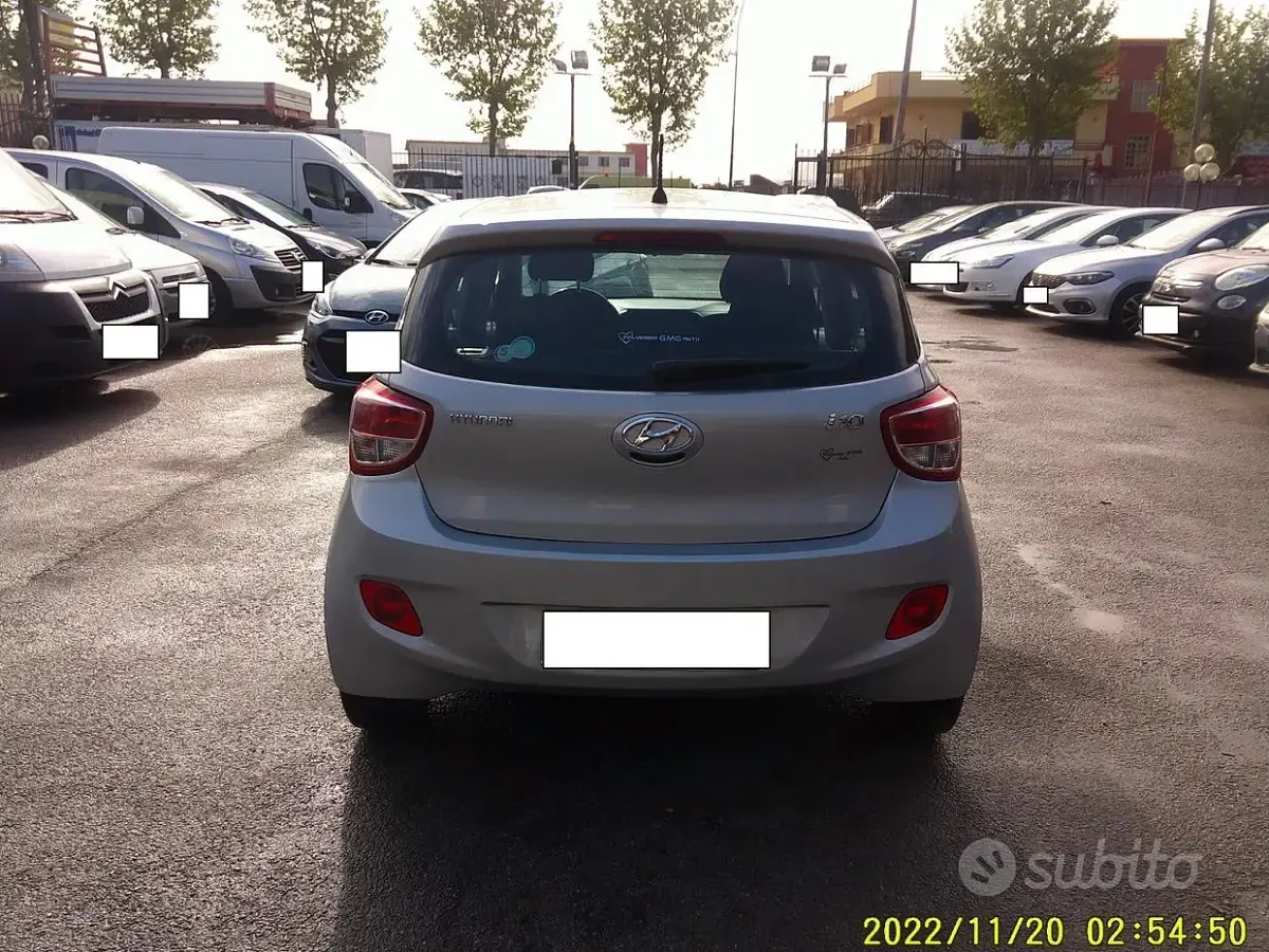 Usata Hyundai i10 68 CV (50 kW) 2016 Grigio Utilitaria