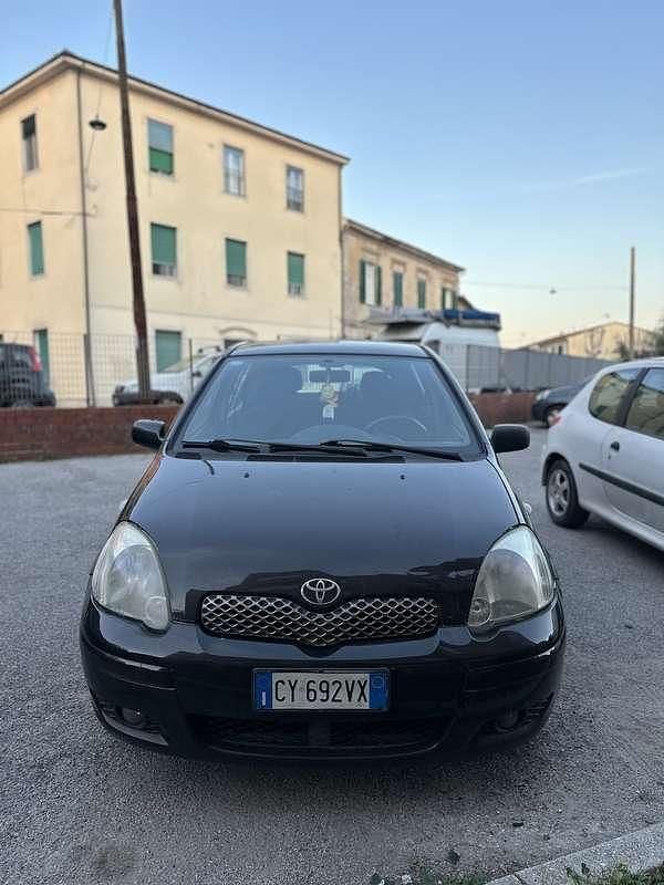 Usata Toyota Yaris 75 CV (55 kW) 2004 Berlina