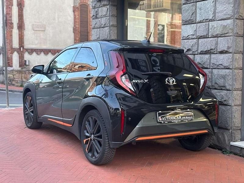 Usata Toyota Aygo X Limited 72 CV (52 kW) 2022 Verde SUV