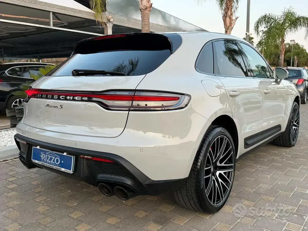 Usata Porsche Macan 381 CV (280 kW) 2022 Grigio SUV