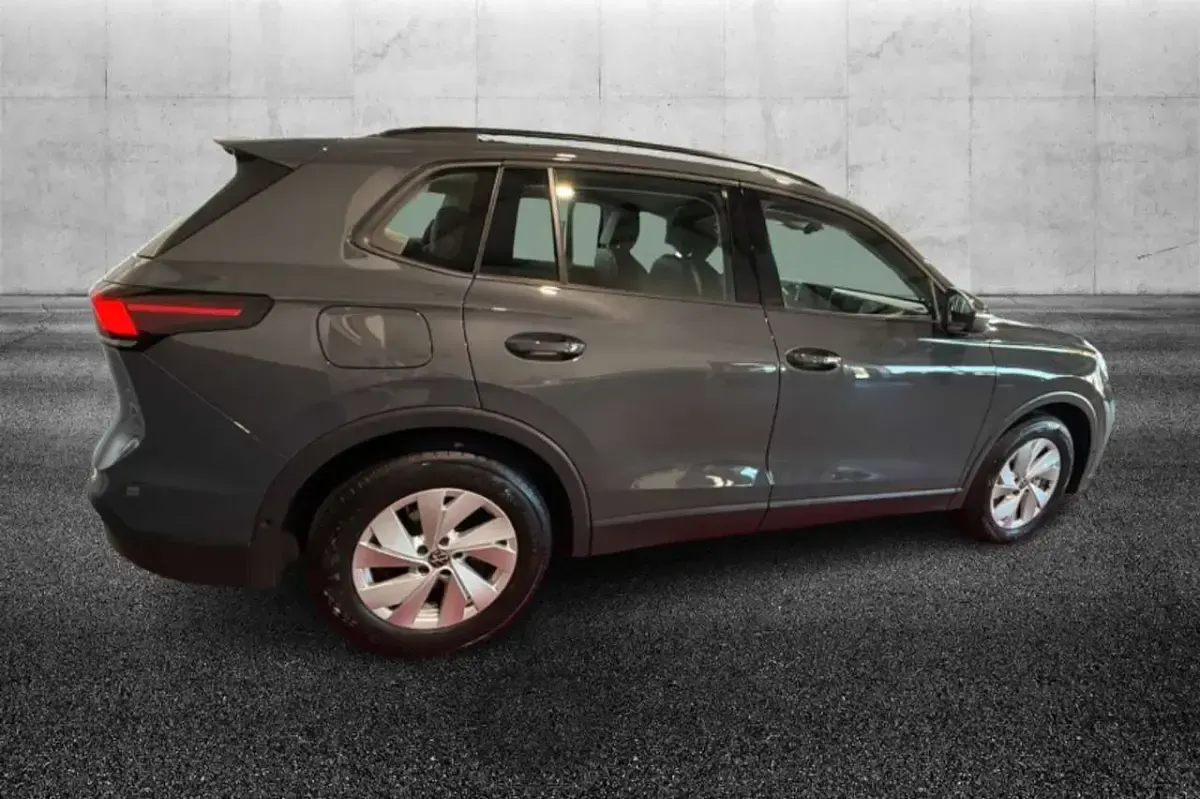 Usata VW Tiguan Life 150 CV (110 kW) 2025 Grigio SUV
