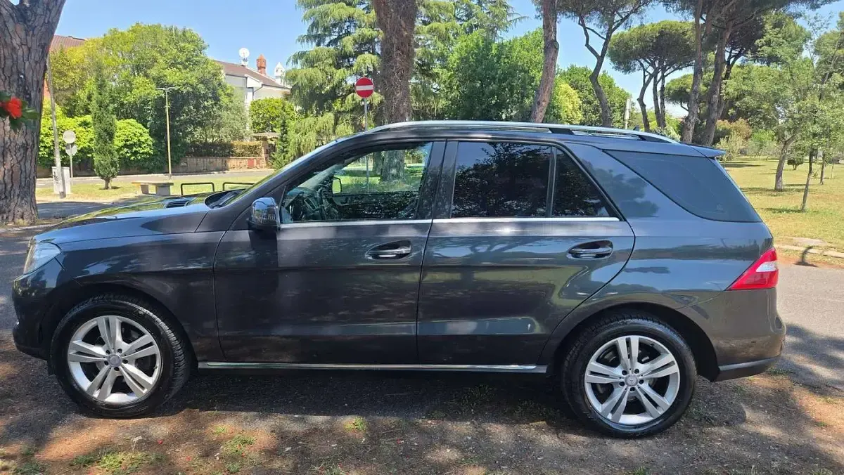 Usata Mercedes ML250 Premium 204 CV (150 kW) 2013 Blu/azzurro SUV