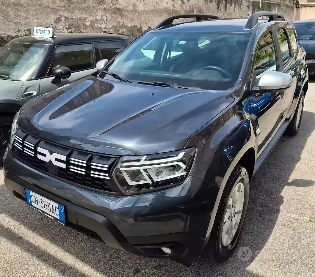 Usata Dacia Duster Prestige 101 CV (74 kW) 2023 Grigio SUV
