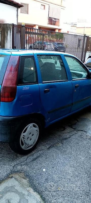 Blu Usata 1993 Fiat Punto | 1000 € - Immagine 1/4