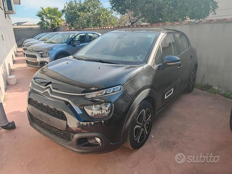 Nero Usata 2024 Citroën C3 PureTech Due volumi | 13.900 € (Buon prezzo) - Immagine 1/4