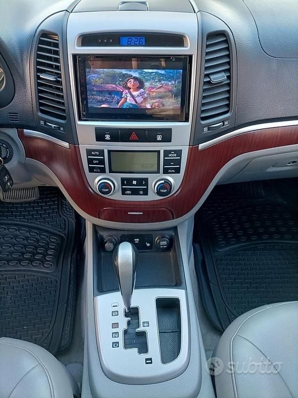 Usata Hyundai Santa Fe Dynamiq 155 CV (114 kW) 2007 Grigio SUV