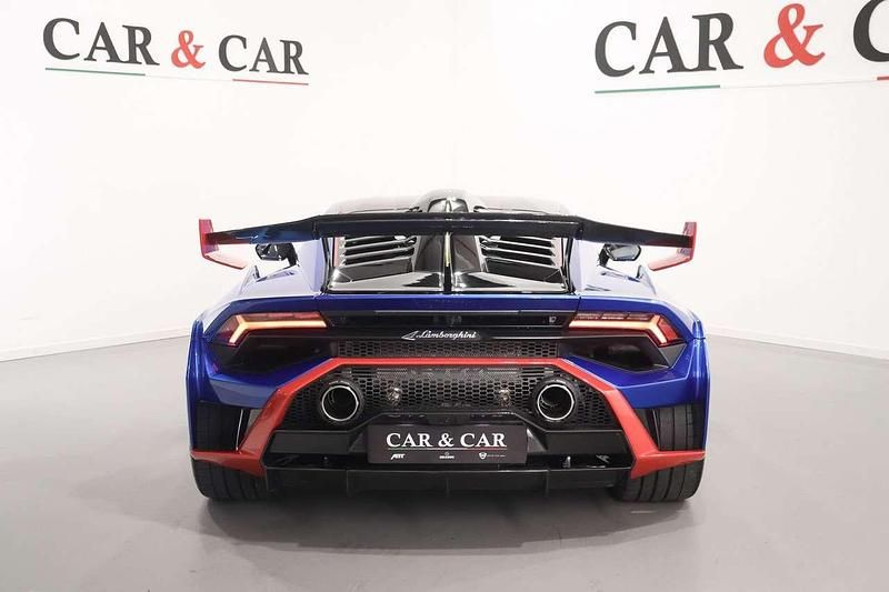 Usata Lamborghini Huracán 639 CV (469 kW) 2023 Blu/azzurro Coupé