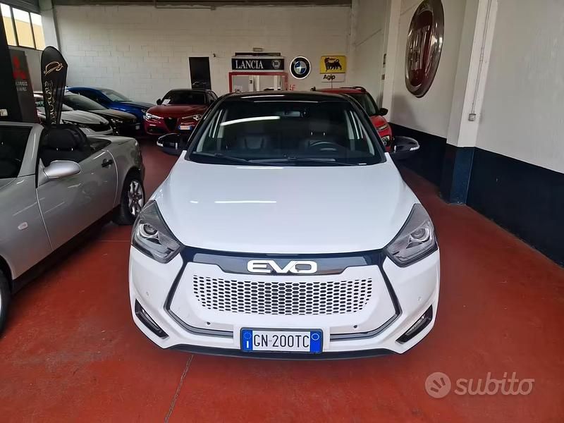 Usata EVO Evo 3 113 CV (83 kW) 2023 Bianco SUV