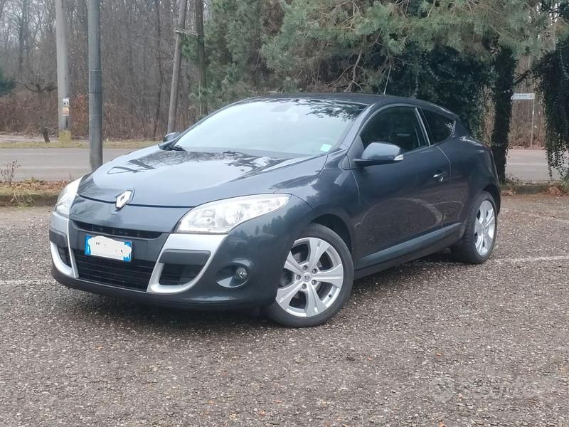 Usata Renault Mégane Coupé 110 CV (80 kW) 2009 Grigio Coupé