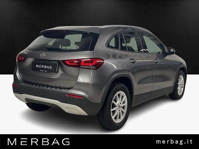 Usado Mercedes GLA200 Business 150 CV (110 kW) 2022 Gris SUV