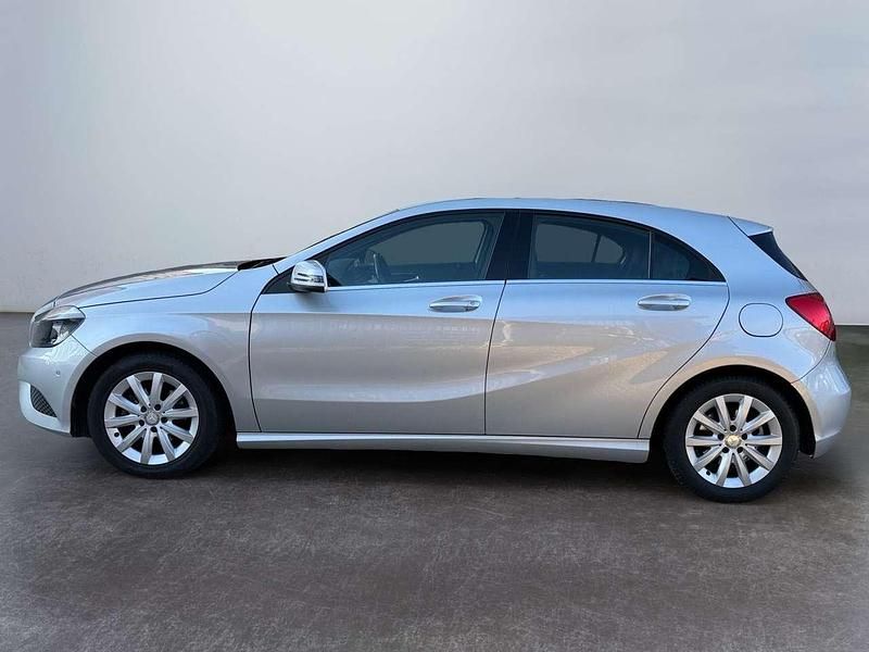 Usata Mercedes A180 109 CV (80 kW) 2013 Grigio Berlina