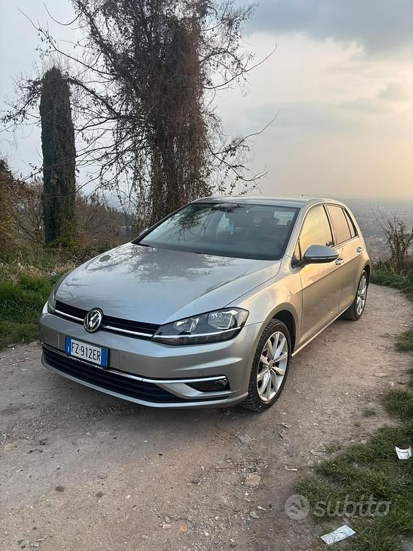 Usata VW Golf VII Highline 116 CV (85 kW) 2020 Grigio Berlina