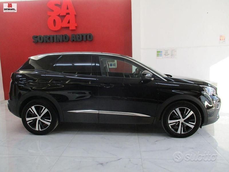 Usata Peugeot 3008 Allure 131 CV (96 kW) 2020 Nero SUV